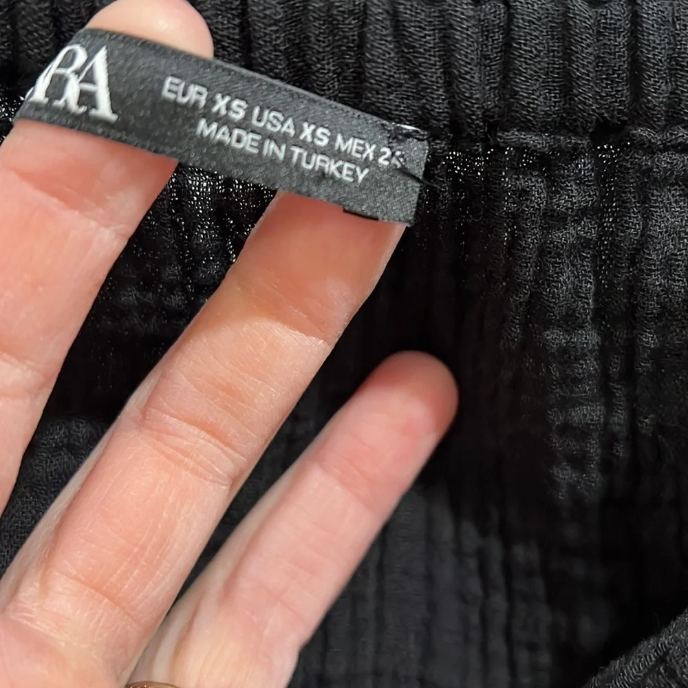 Zara -‎ black, crepe cropped blouse, xs - Picture 4 of 10